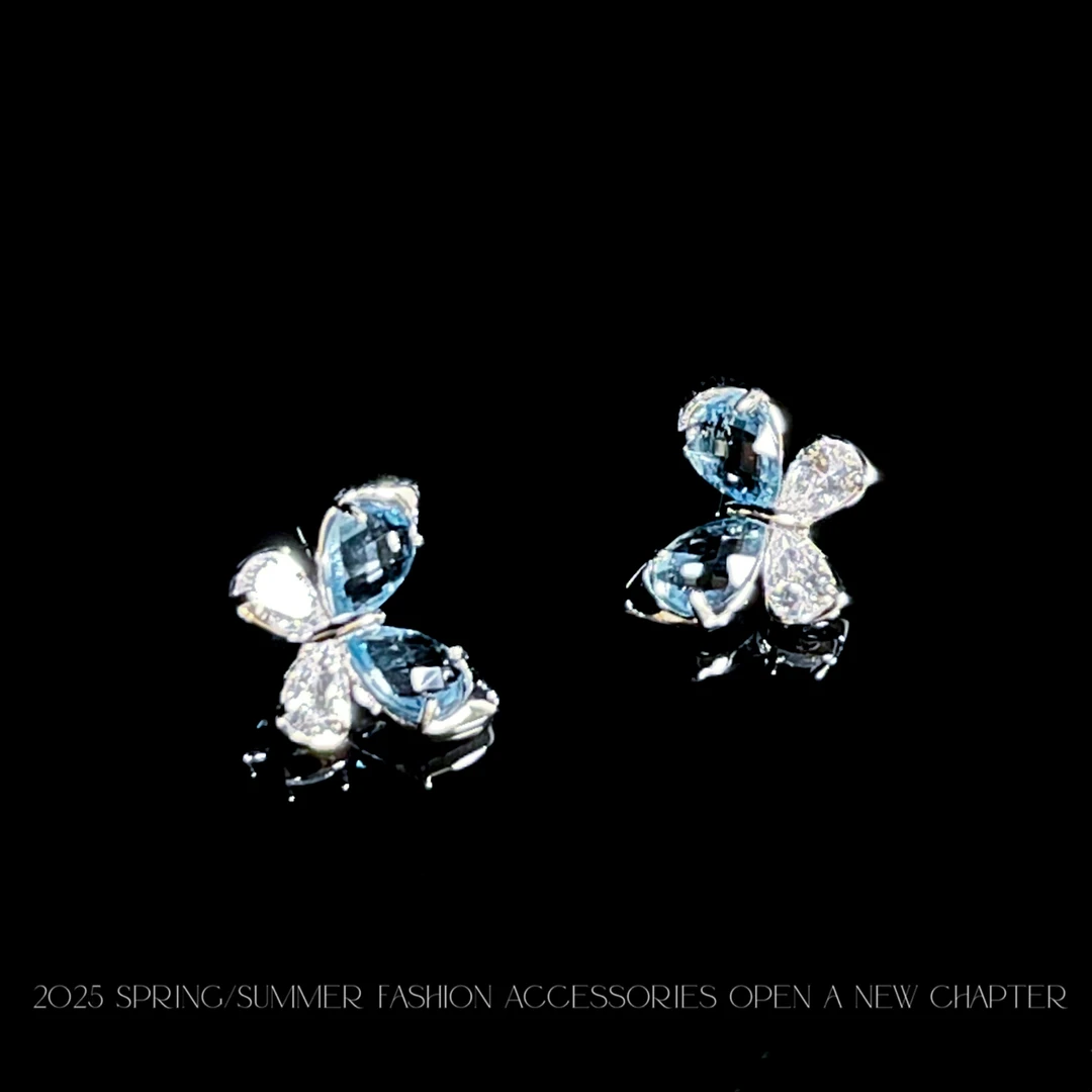 铜合金耳饰 镀k金 2025款C6670【魔仙蓝蝶】AUYING MUMU 耳钉