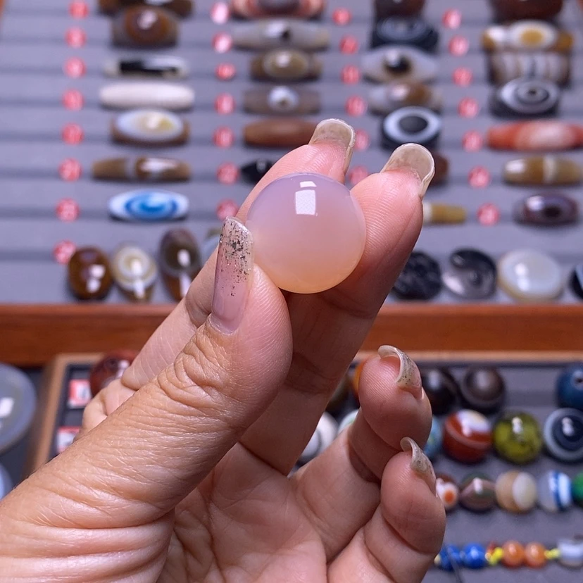 【闪购商品】玛瑙/玉髓未镶嵌珠宝半成品V*?