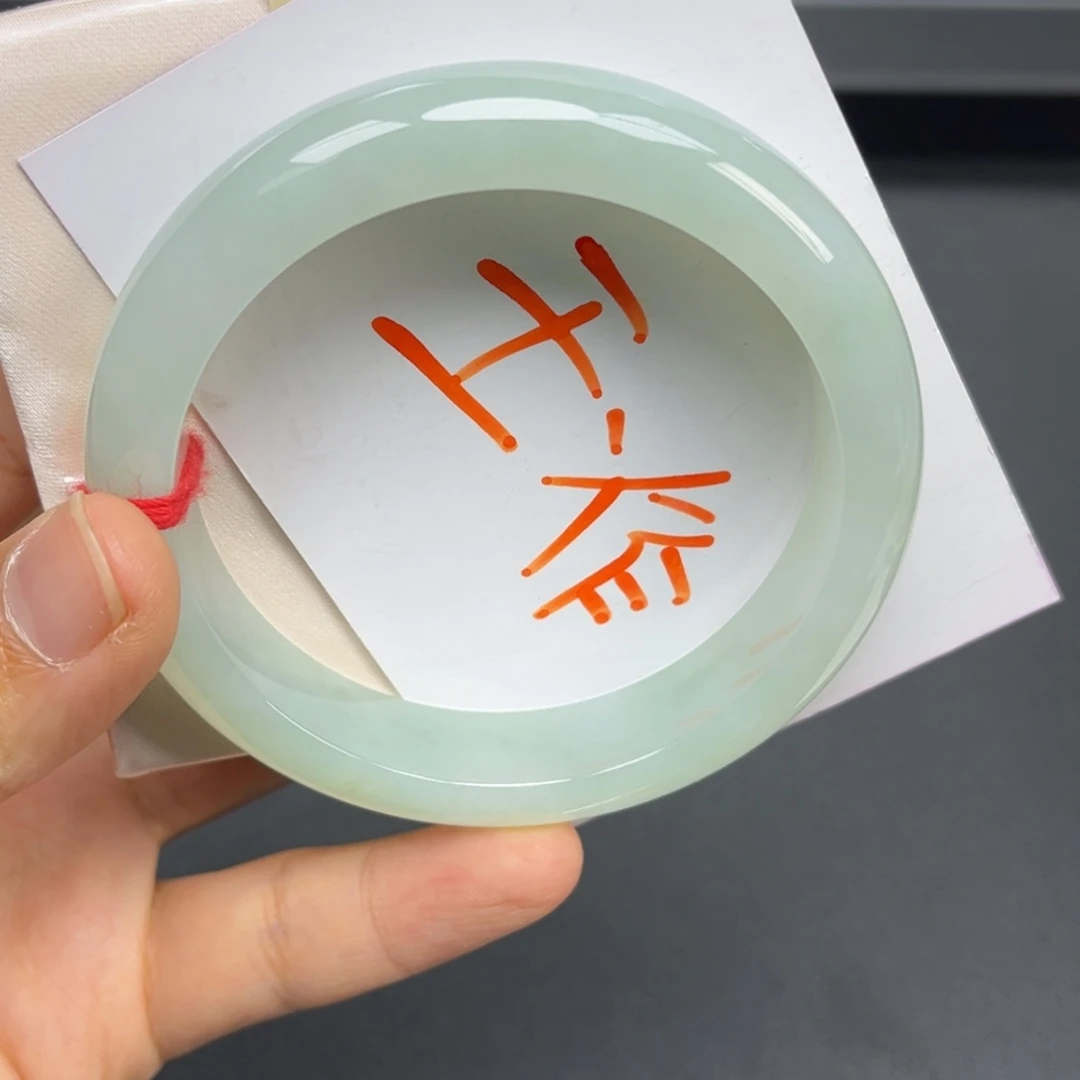翡翠未镶嵌手镯手镯