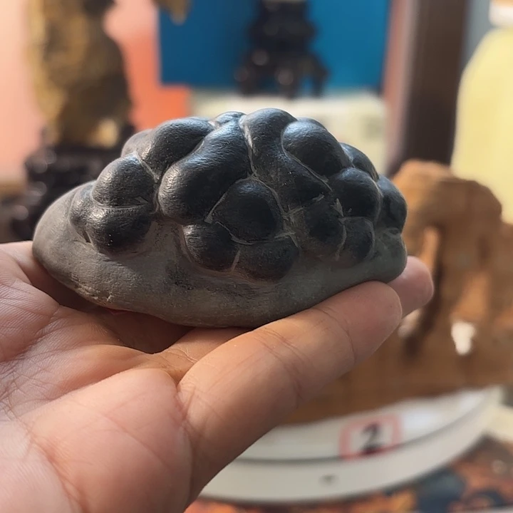 星***转石材安徽灵壁石摆件