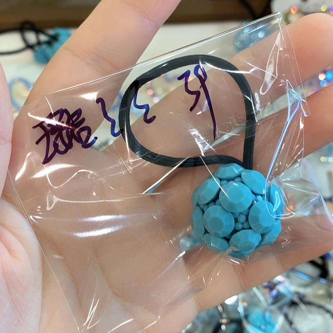 皮质铁合金一个大球