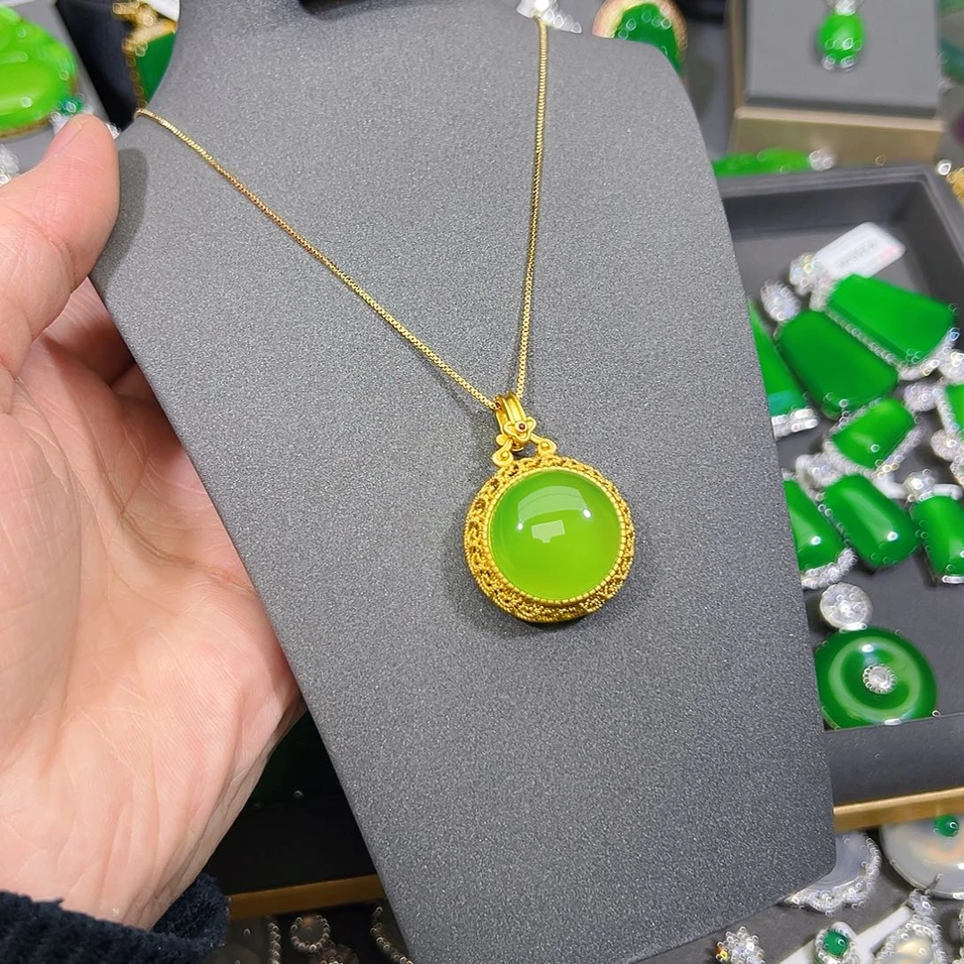 玛瑙/玉髓合金颈饰