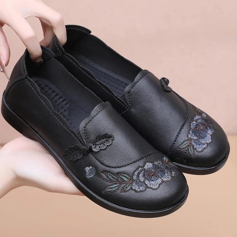 老北京布鞋女鞋春秋新款女士休闲鞋中老年妈妈鞋轻便透气防滑单鞋