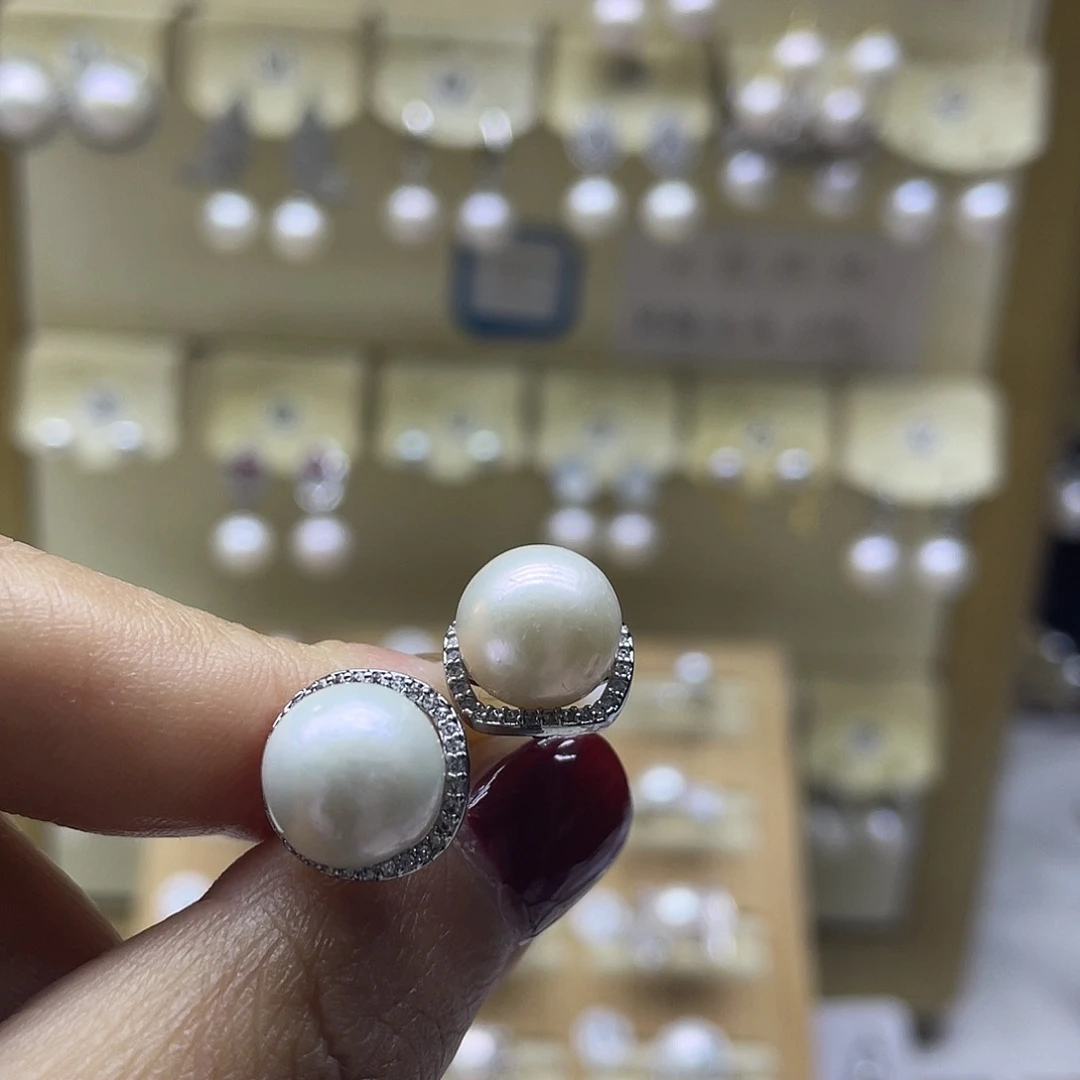 银S925镶嵌淡水珍珠耳饰