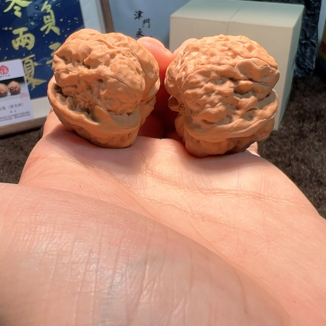 背***影文玩核桃吊坠蛤蟆6699