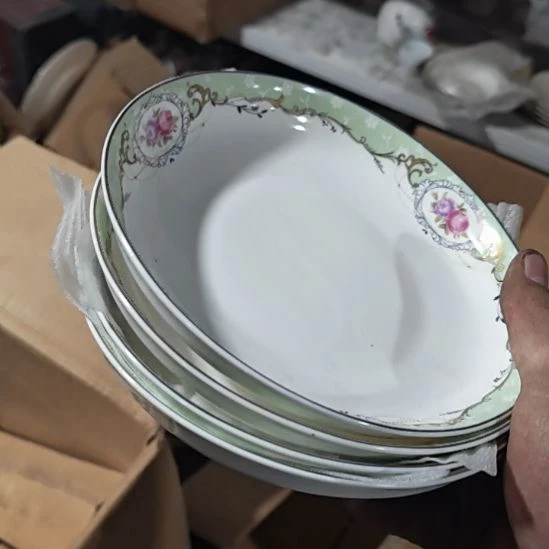 茶盏陶瓷盘子碗啥都有