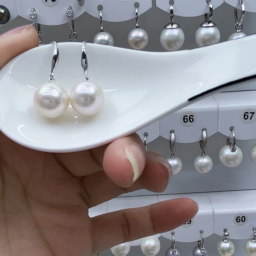银S925镶嵌耳饰淡水珍珠