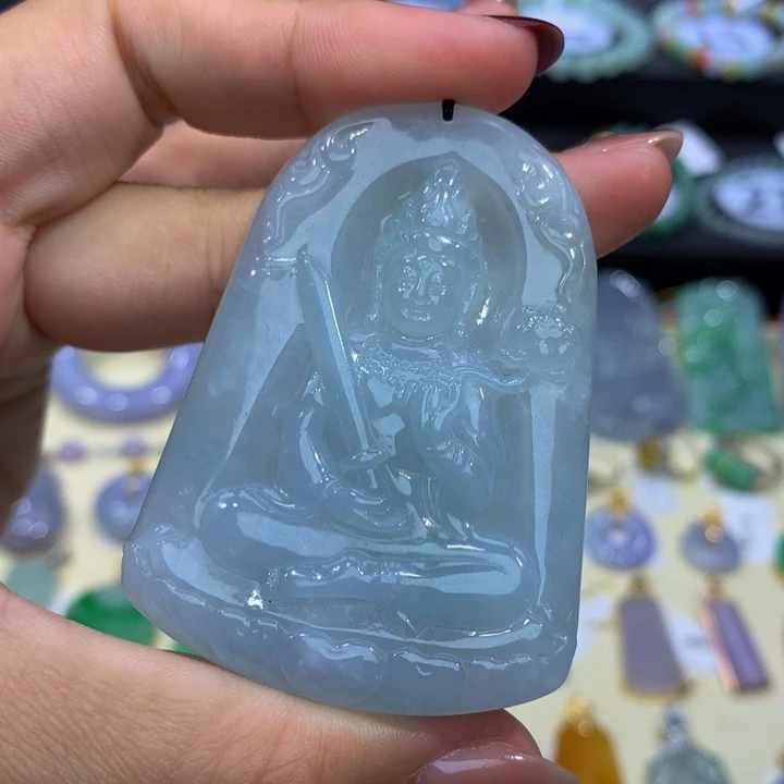 翡翠手链未镶嵌童***?翡翠