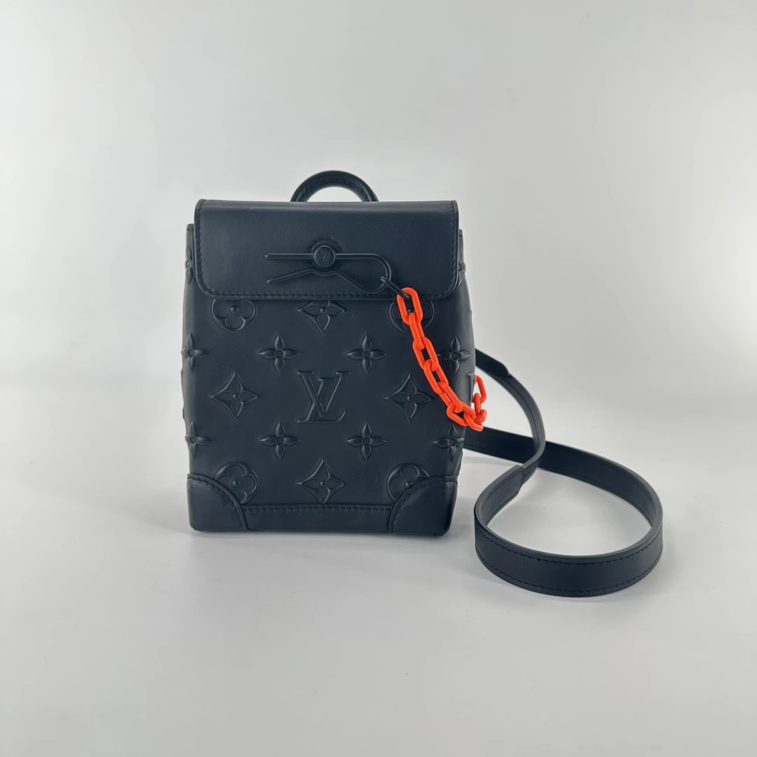 99新 LouisVuitton/路易威登 LV 黑色浮雕花Steamer斜挎包ZH10149