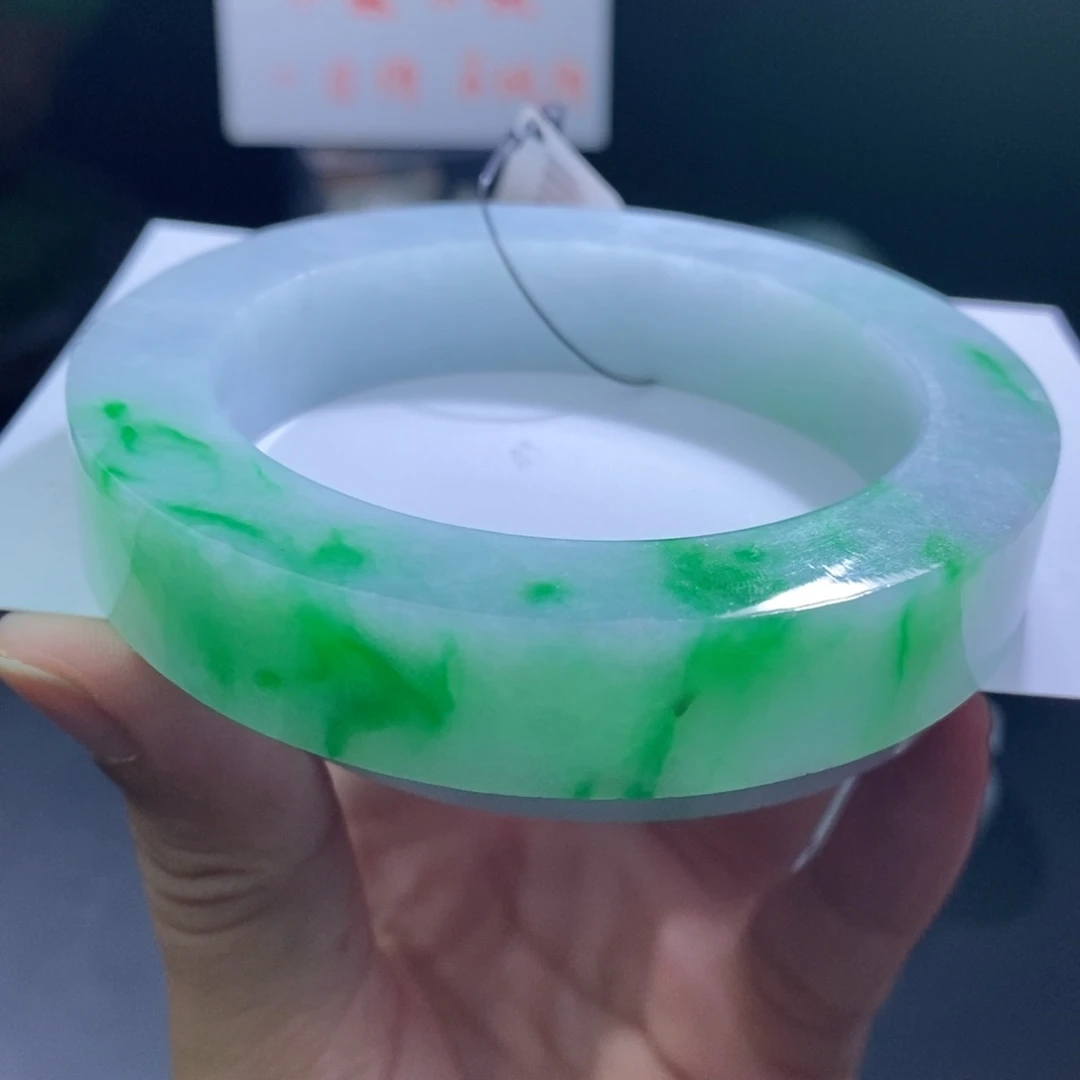 未镶嵌翡翠定制翡翠