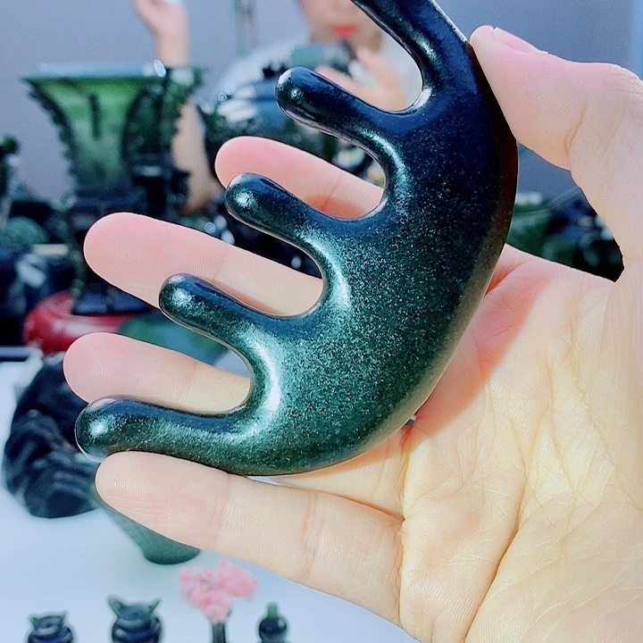 未镶嵌和田玉（青玉）把件微瑕