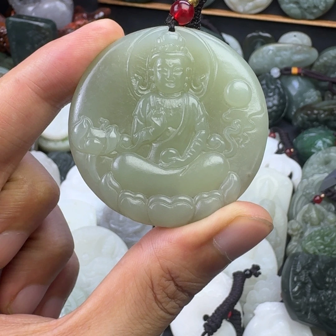 颈饰未镶嵌和田玉