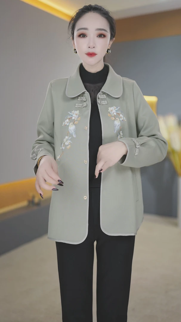 【高货定制】C628绿色妈妈春秋外套女士休闲西服中老年秋装新款
