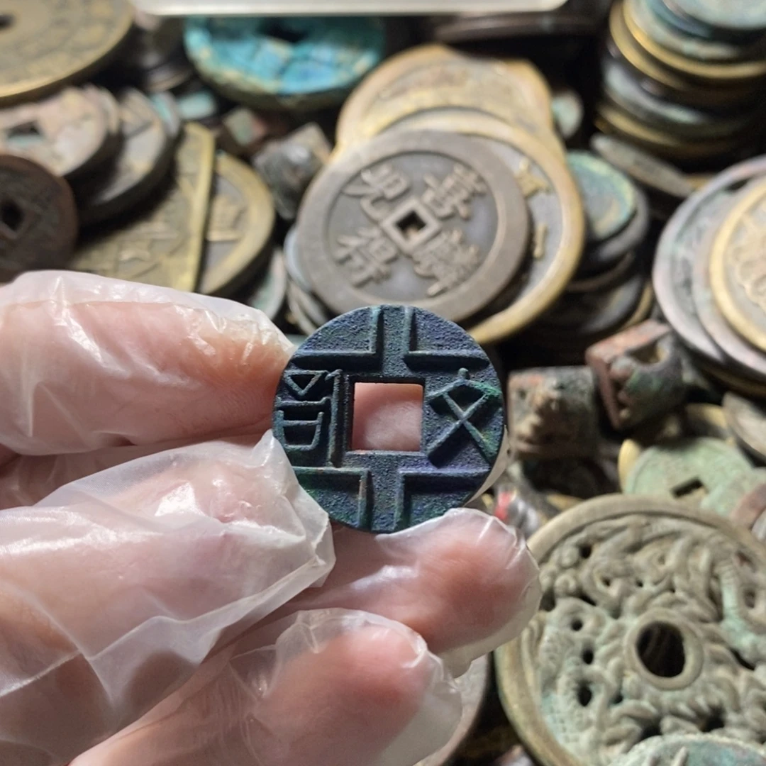 铜现代工艺品学习币