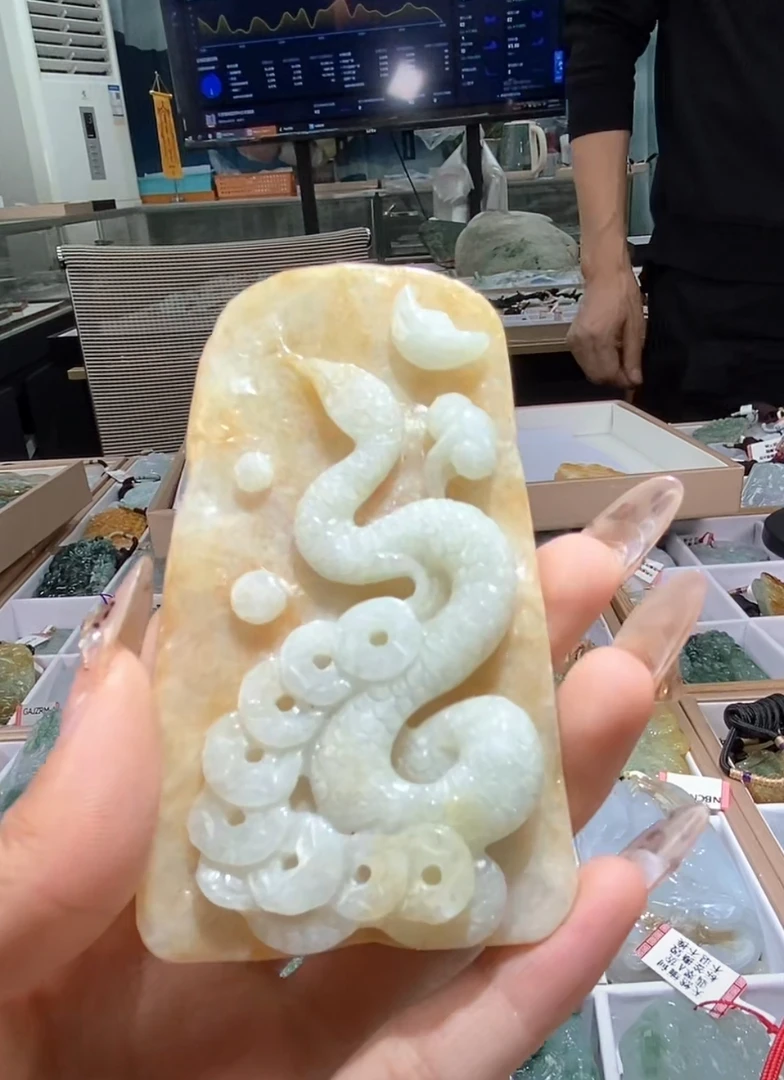 天然缅甸翡翠A货未镶嵌