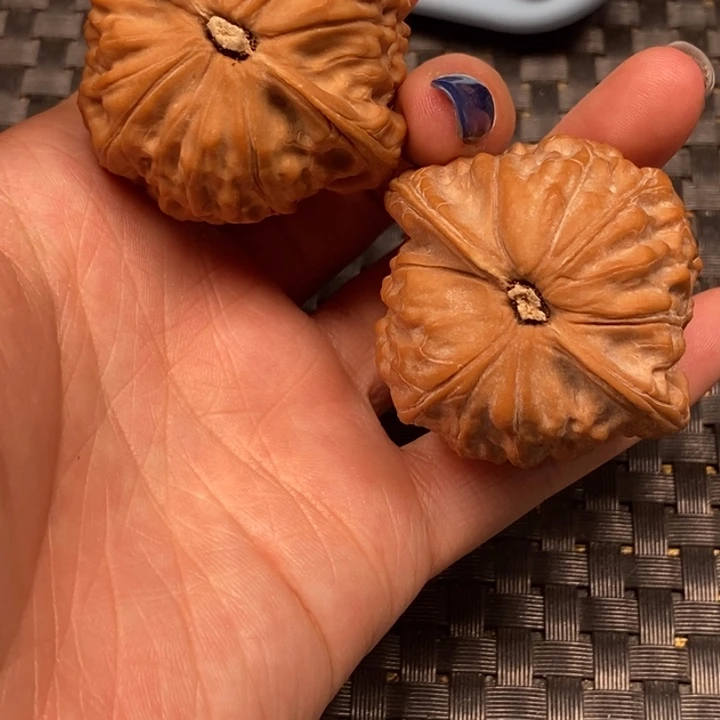 君***笑吊坠文玩核桃麒麟磨