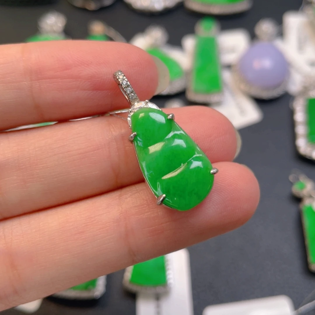 翡翠银S925镶嵌颈饰