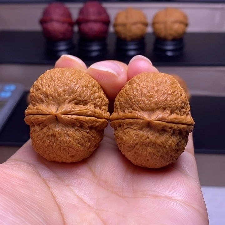 把件文玩核桃铁绣球8