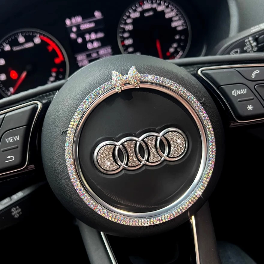 车内奥迪车标贴钻石A4LA6KLQ5LA3Q3Q2LA7Q5方向盘装饰贴镶钻内饰