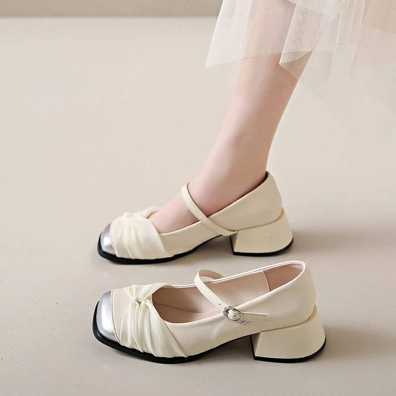 一字带玛丽珍鞋女款2025春季新款法式复古气质温柔粗跟方头小皮鞋