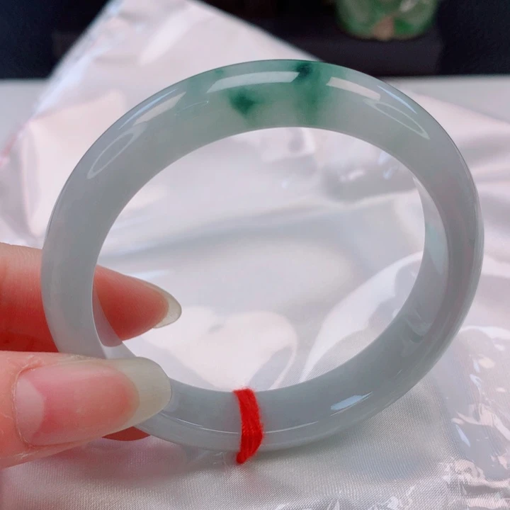 翡翠未镶嵌手镯51圈