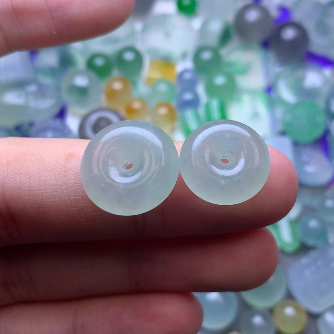 定制翡翠未镶嵌挂件