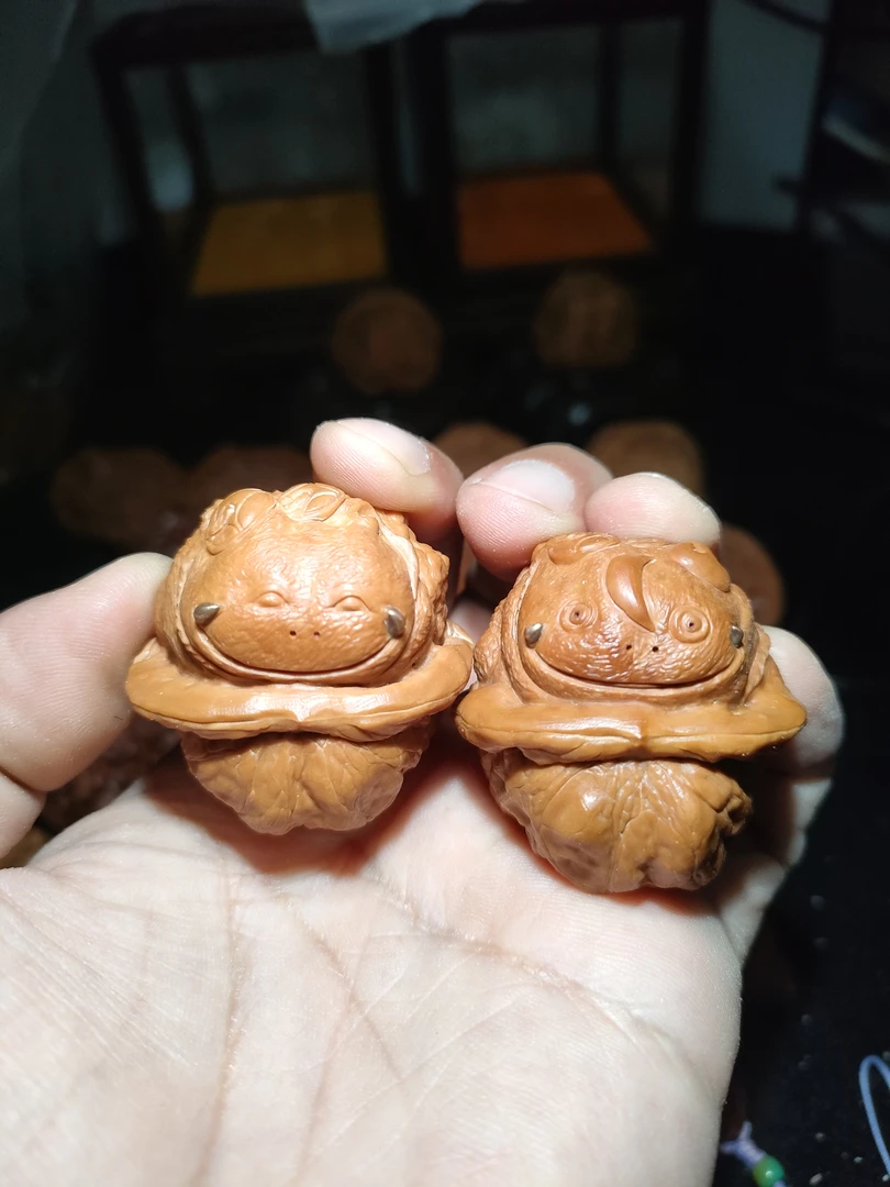 雕刻的喜乐蛙，精工