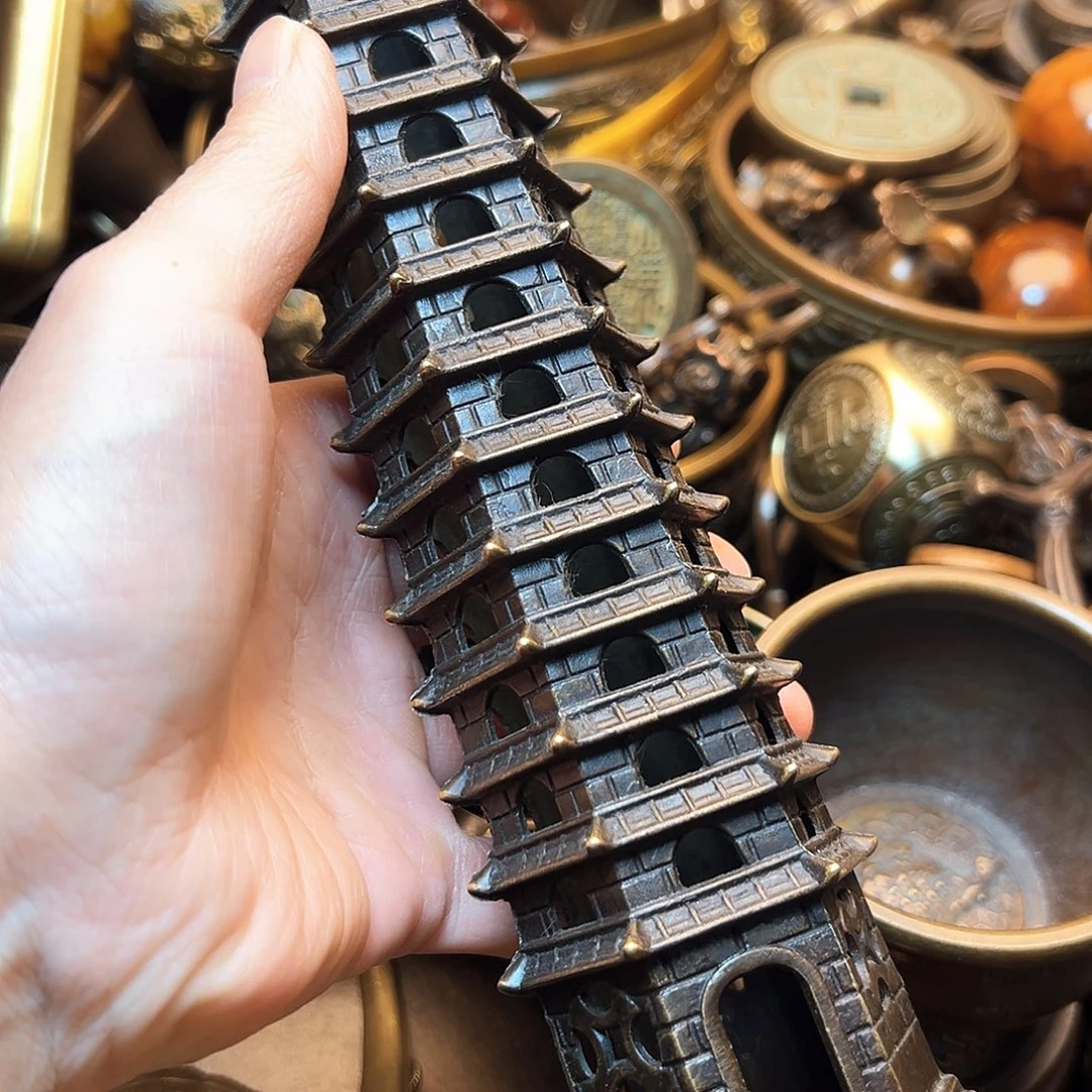 精美铜器工艺品等