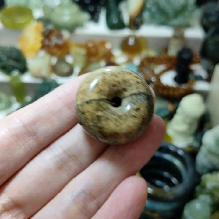 未镶嵌岫玉平安扣