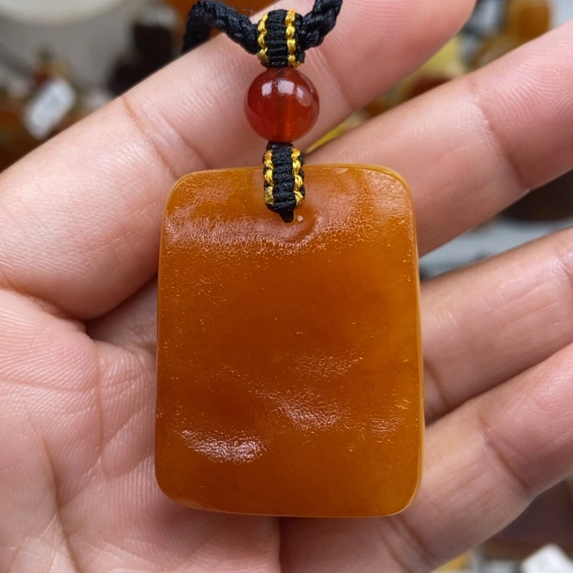 【闪购商品】琥珀颈饰未镶嵌