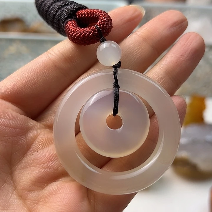 玛瑙/玉髓颈饰未镶嵌