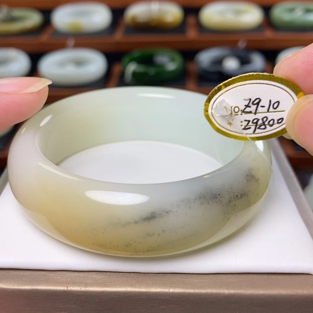 未镶嵌手镯和田玉（糖玉）
