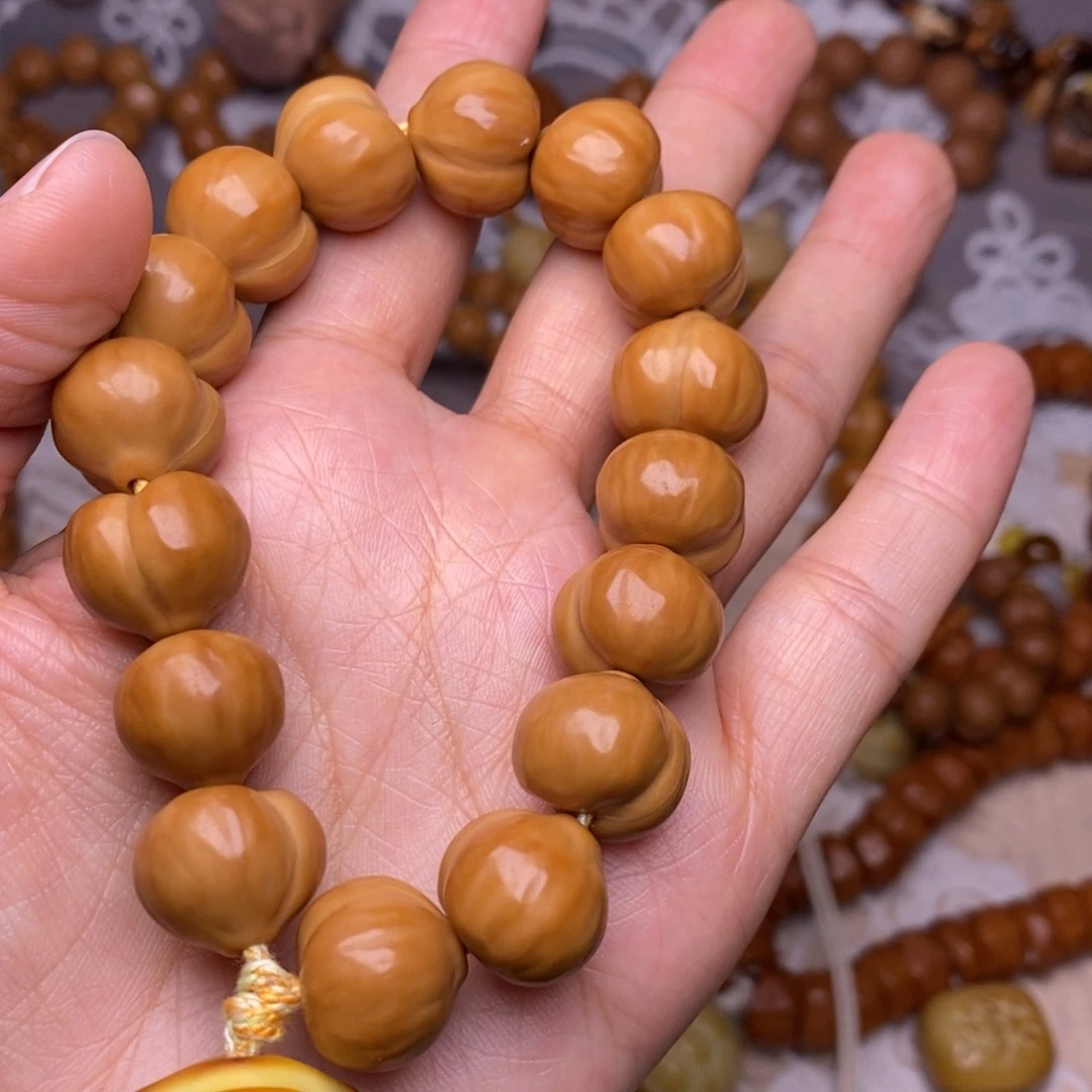 把件猴头核桃柯基屁桃龟甲