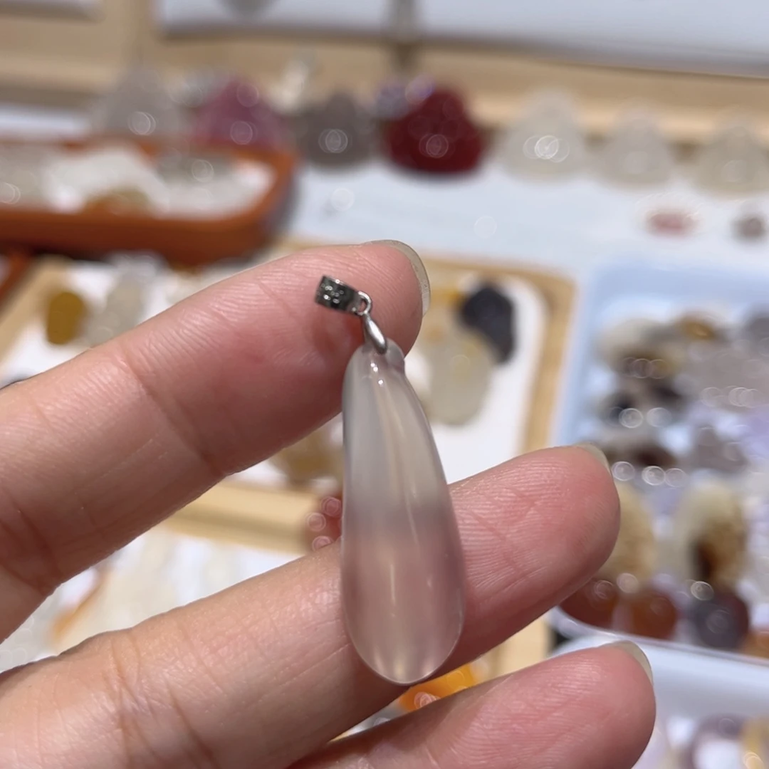 玛瑙/玉髓未镶嵌颈饰