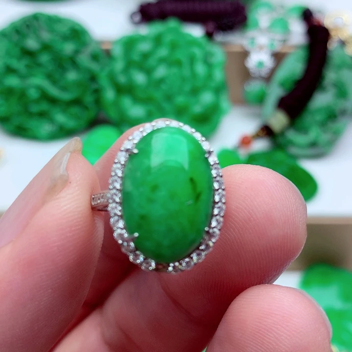 翡翠未镶嵌戒指戒指