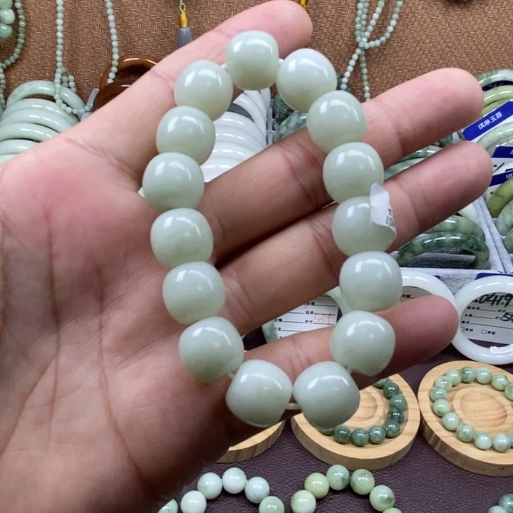 蛇纹石玉未镶嵌手链