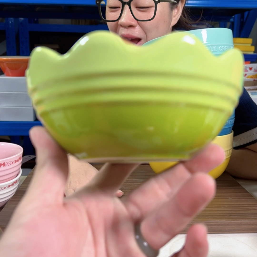陶瓷绿色蛋壳面碗