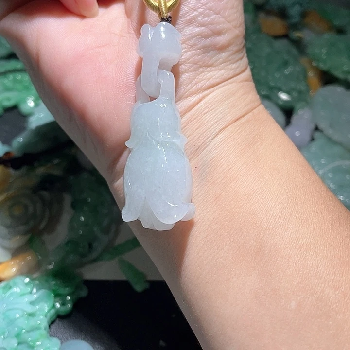 颈饰未镶嵌翡翠天