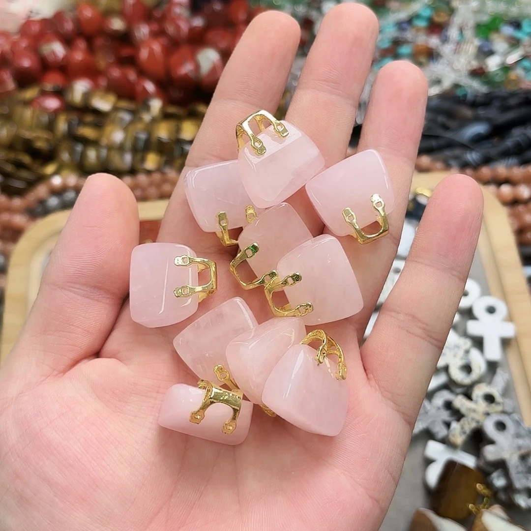 未镶嵌玛瑙/玉髓珠宝半成品粉晶包包一颗