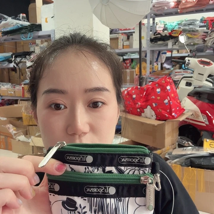 PU箱包收纳箱等物品