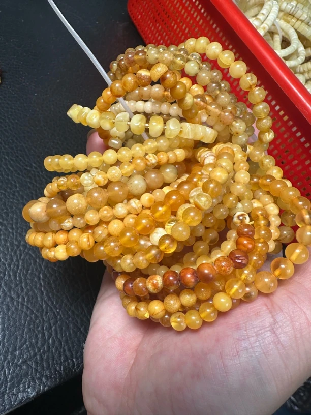 蜜蜡圆珠小手串多样性发其二