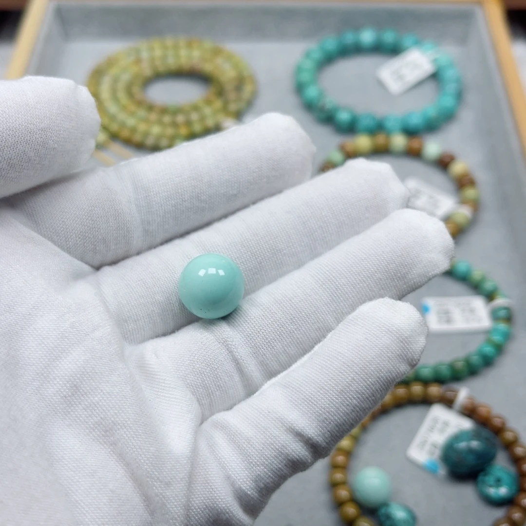 绿松石未镶嵌挂件