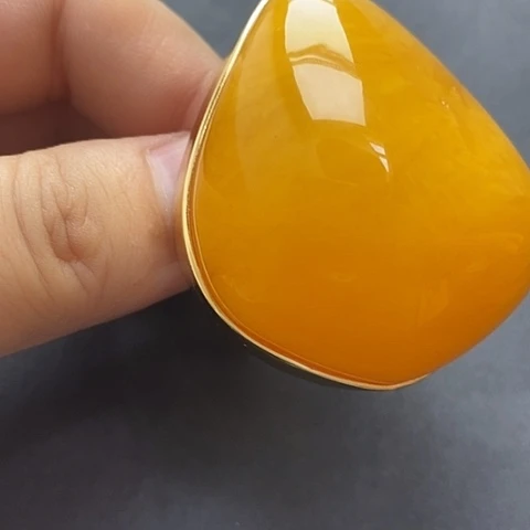 未镶嵌琥珀裸石蜜蜡戒指