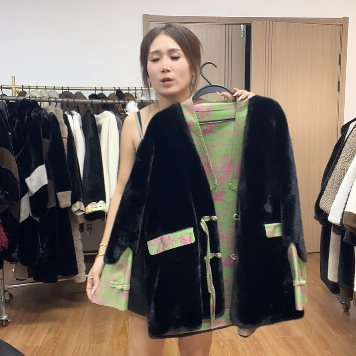 皮毛一体外套女中长款