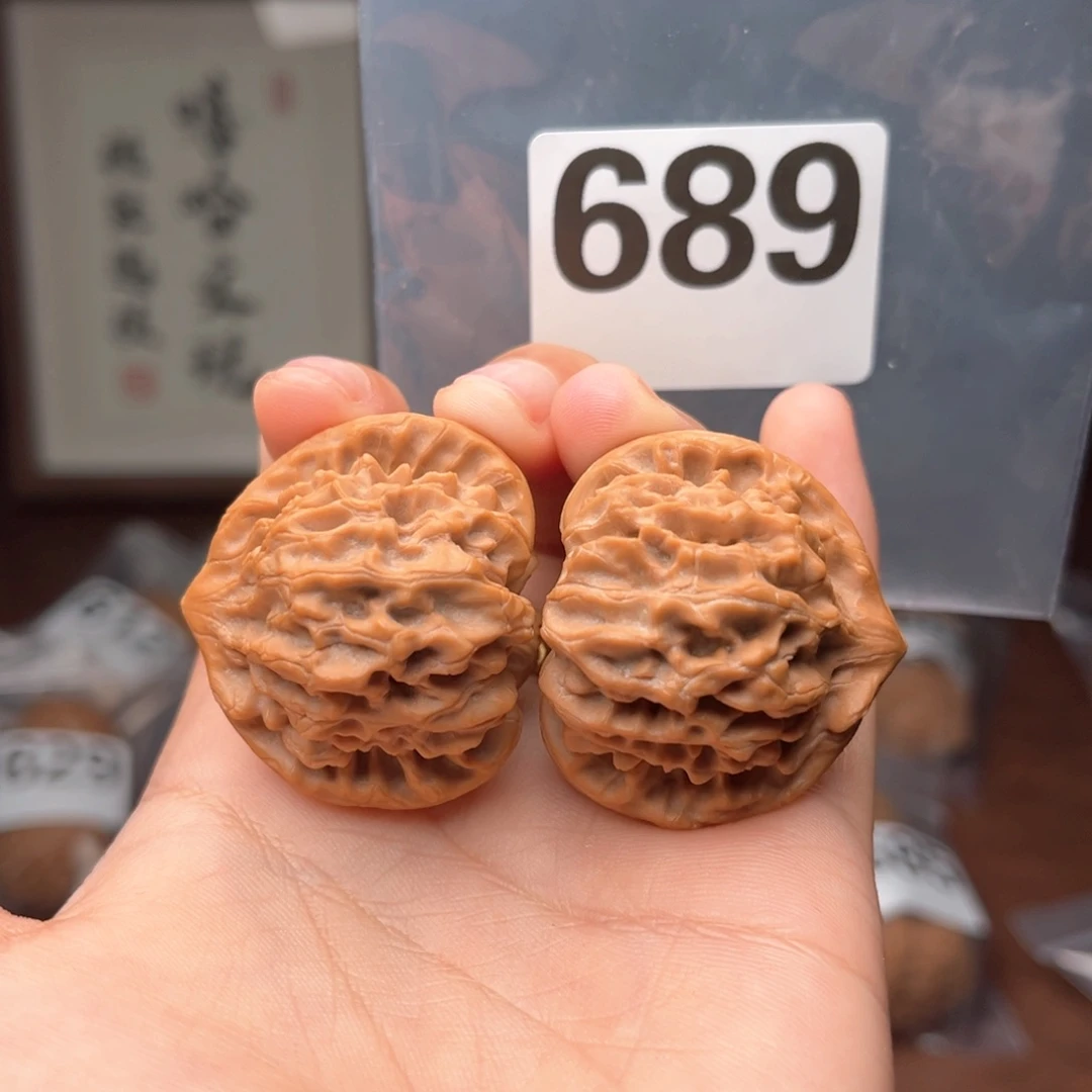 文玩核桃吊坠白**糖龙门涧38