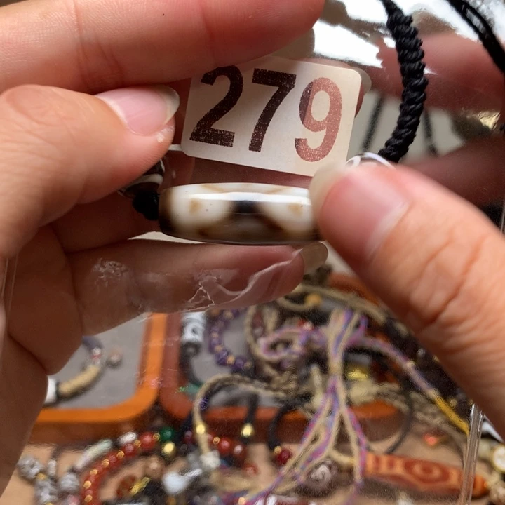 未镶嵌其他玛瑙/玉髓