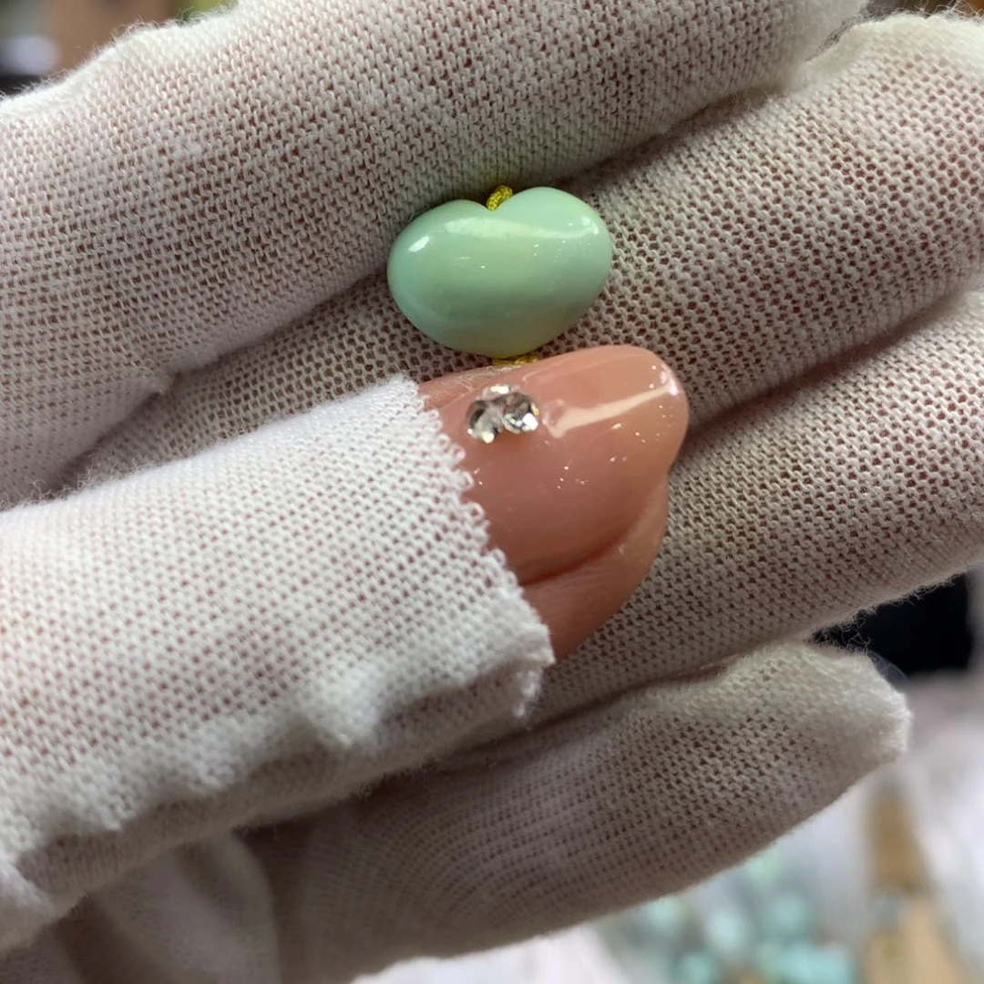 绿松石未镶嵌挂件