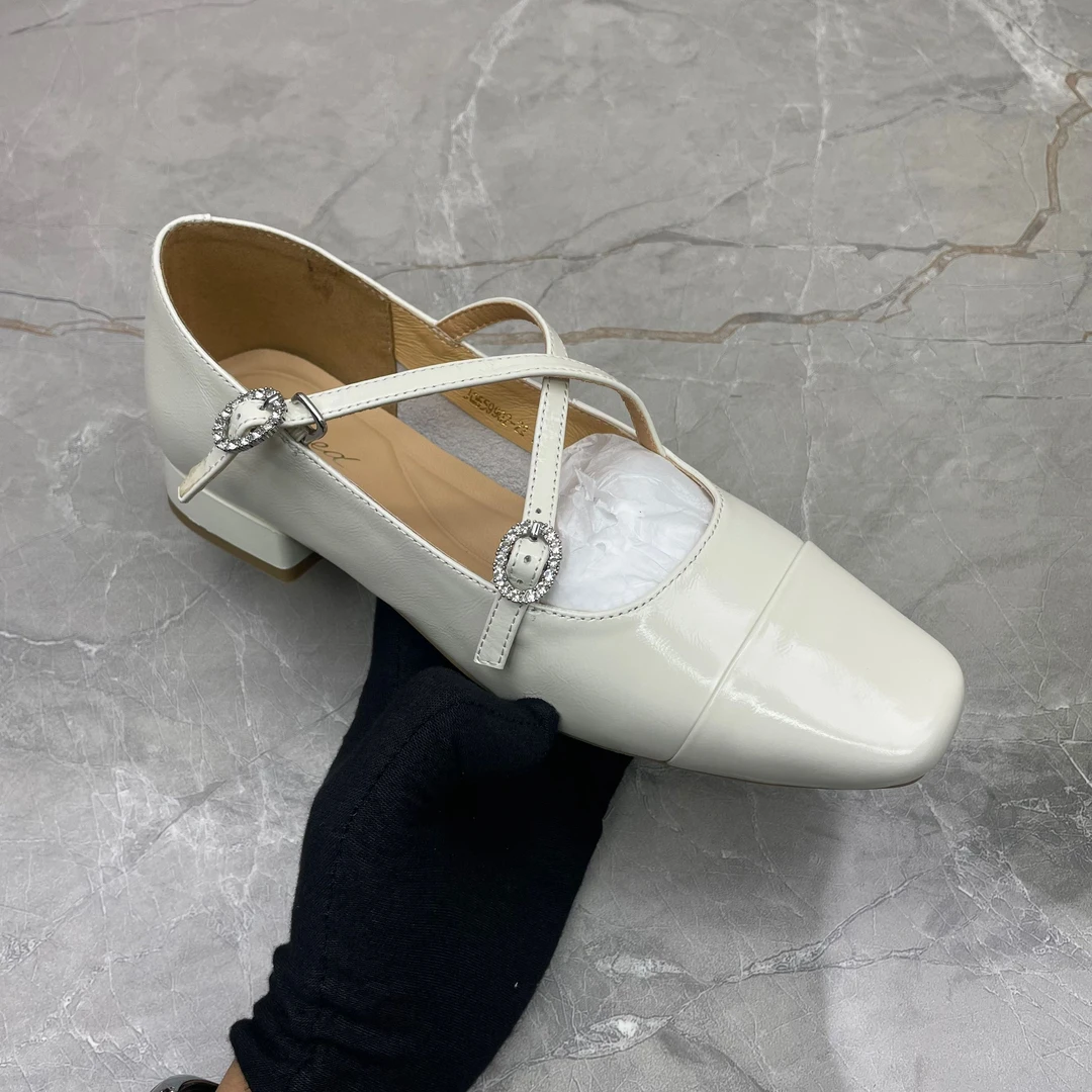 f  (孤品)  38码单鞋女 (牛皮)59902-22白色