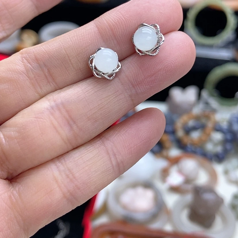 【闪购商品】石英质玉手镯51未镶嵌大*