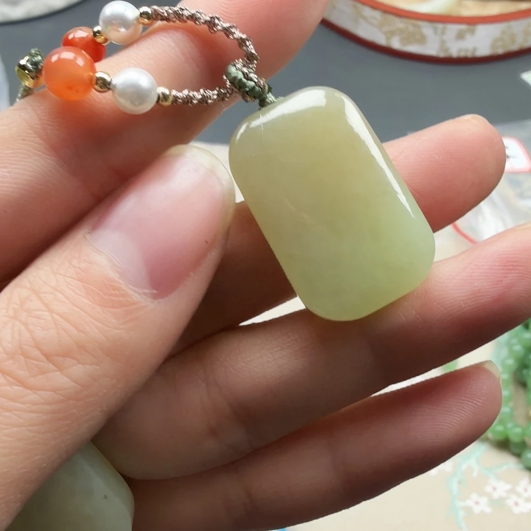 和田玉未镶嵌颈饰40